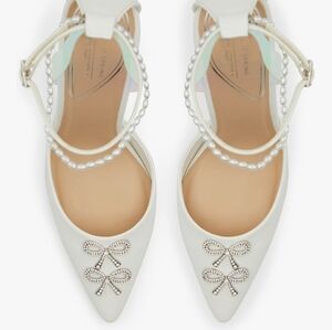 Call It Spring White Heels with Pearl and Bow Accents Sparkling 9 Nwt